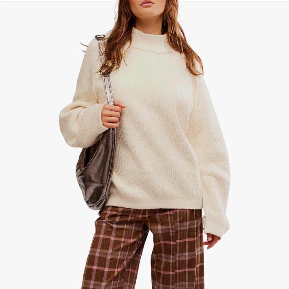 Sunbeam oversize turtleneck sweater